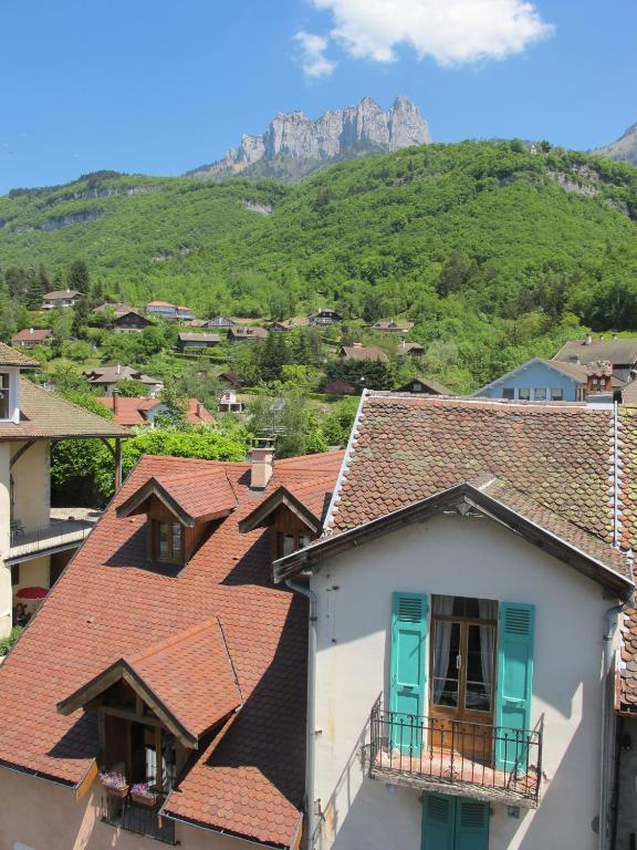 Отель Logis La Charpenterie Тэлуар Номер фото